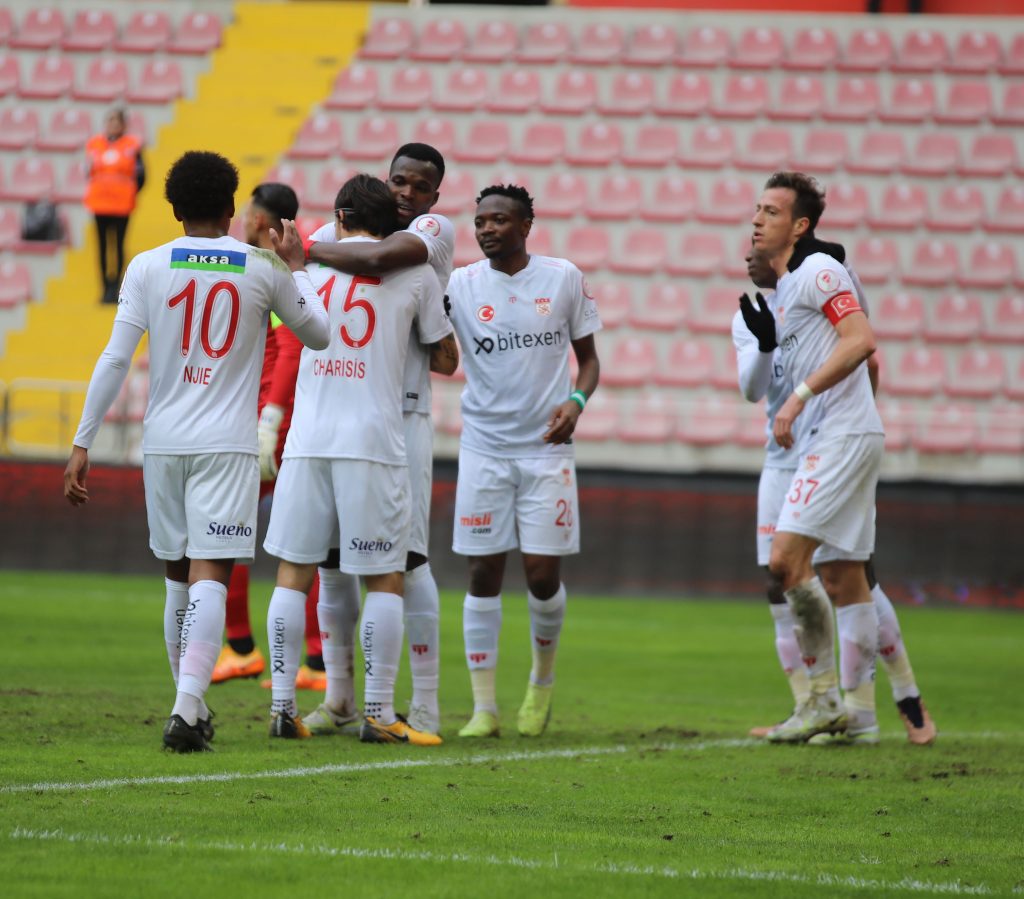 Sivasspor Kupada 3 Golle Çeyrek Finale Yükseldi