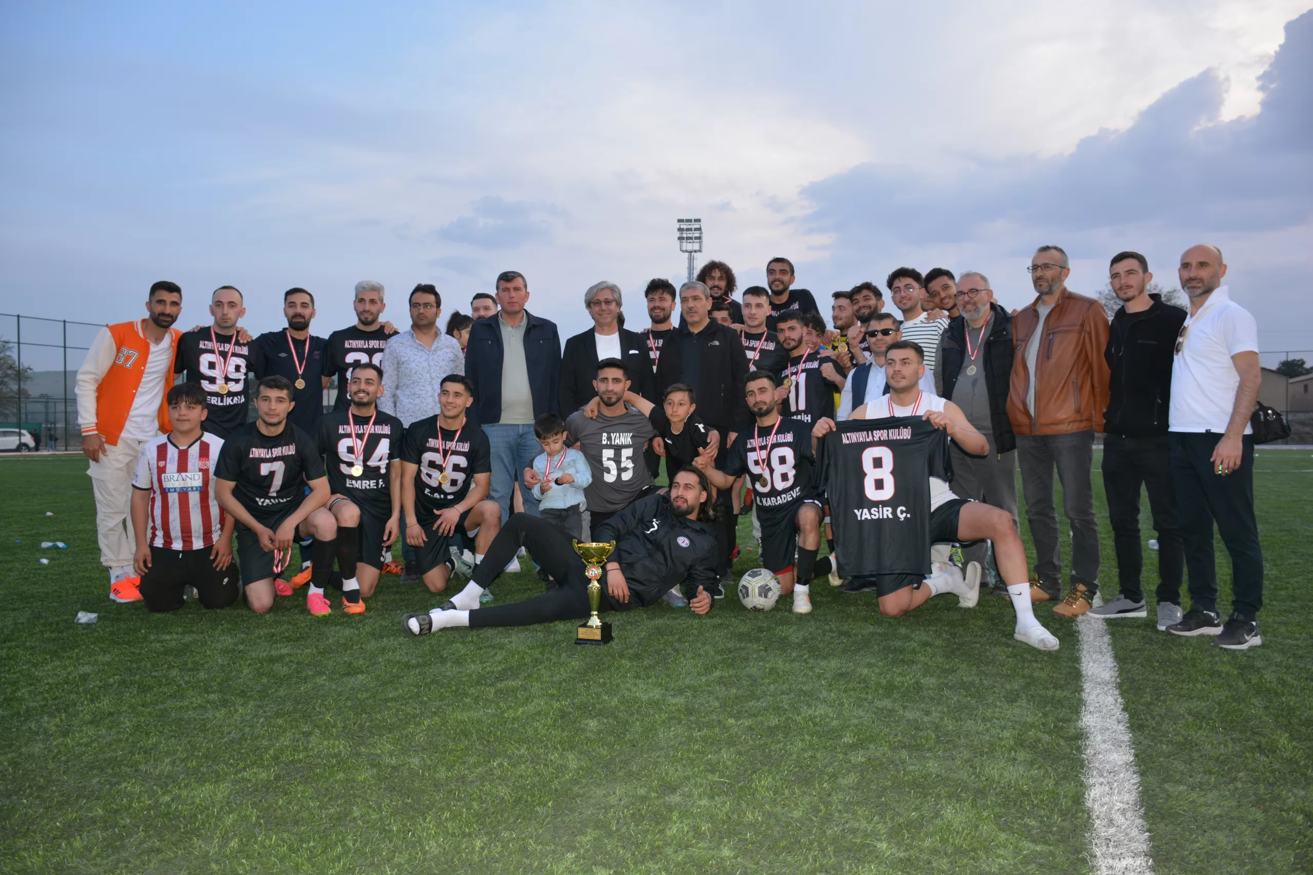 Nağmalup Şampiyon Altınyayla Belediyespor