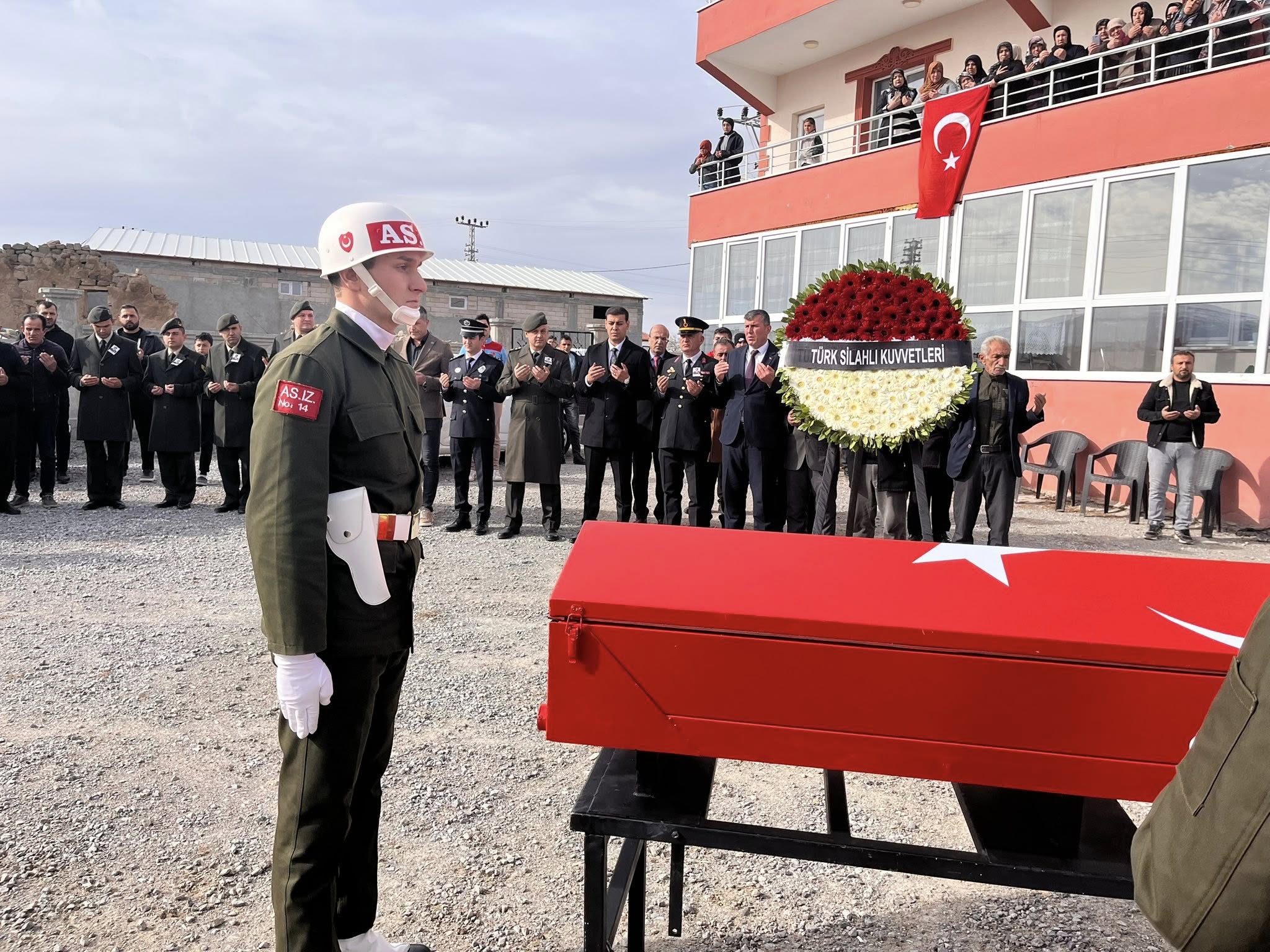 Gümüşdiğin Köyü’nden Kıbrıs Gazisi Selahattin BAŞER Son Yolculuğuna Uğurlandı