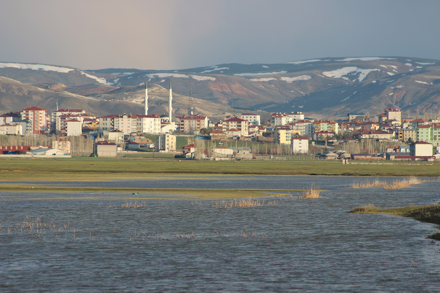 Altınyayla Ovası Göle Döndü