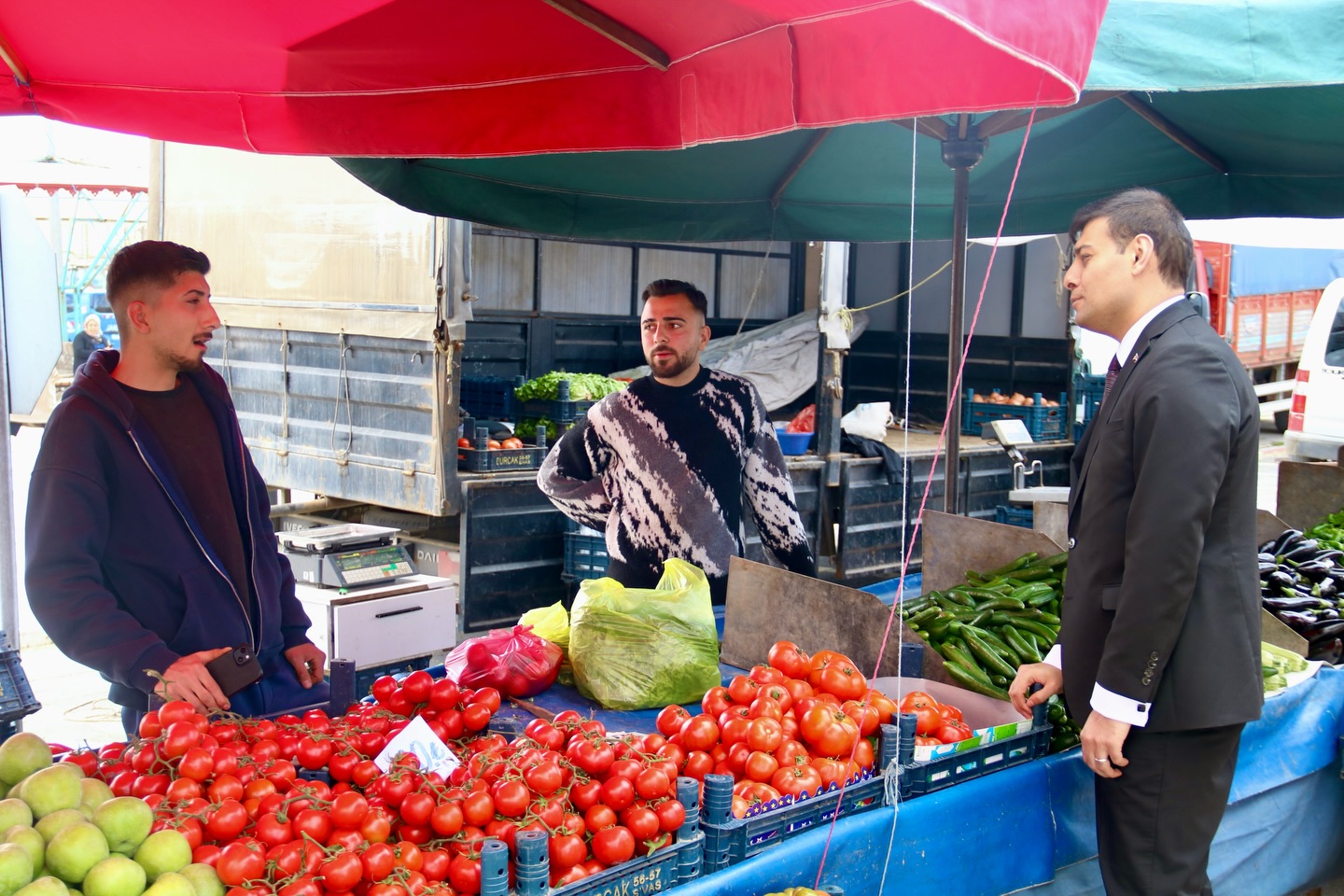 Kaymakam Büyükuçar Pazar Yerini Ziyaret Etti