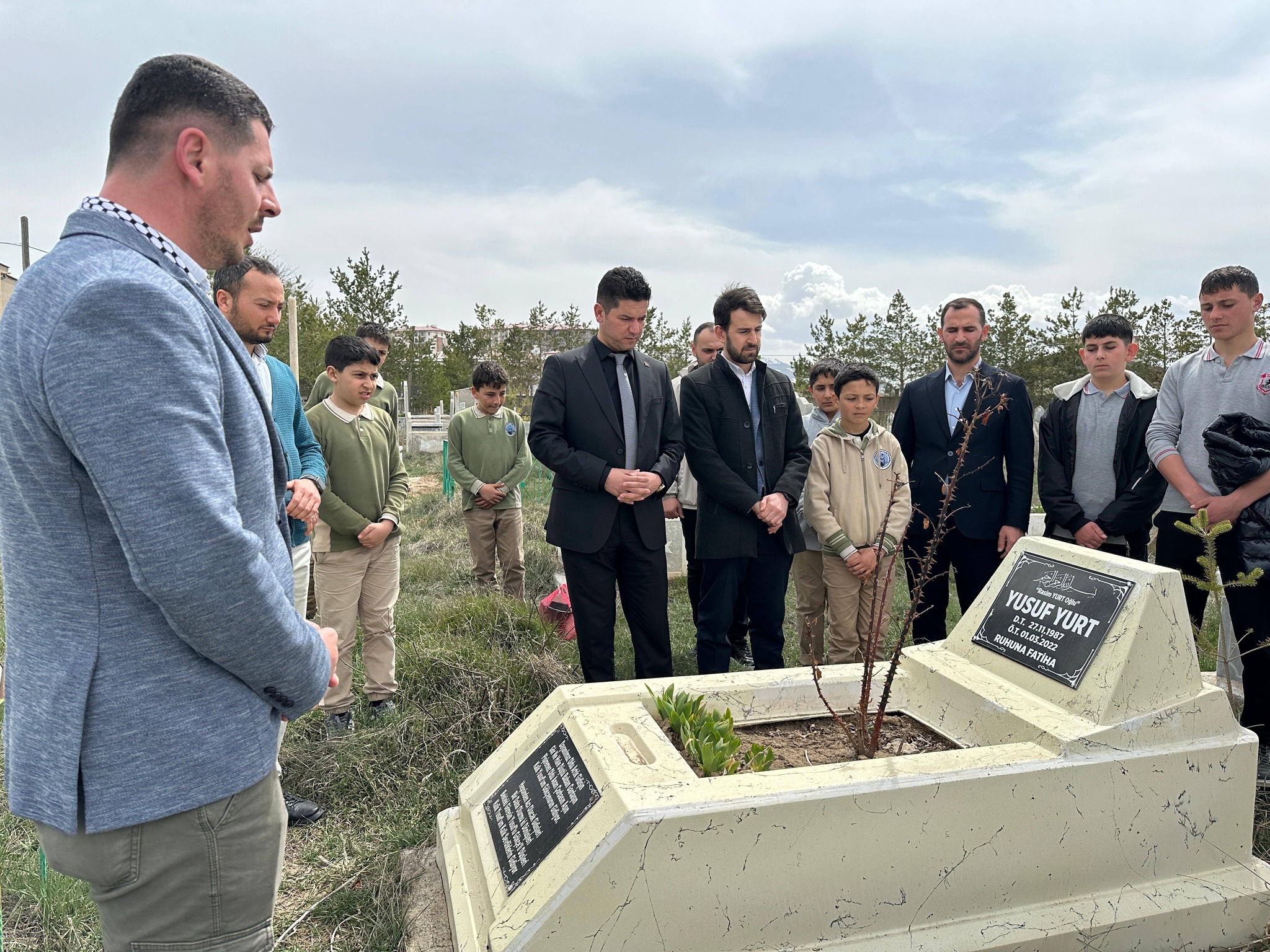 Altınyayla’da Anlamlı Ziyaret: Şehitlerin İzinde, Güllerin Gölgesinde