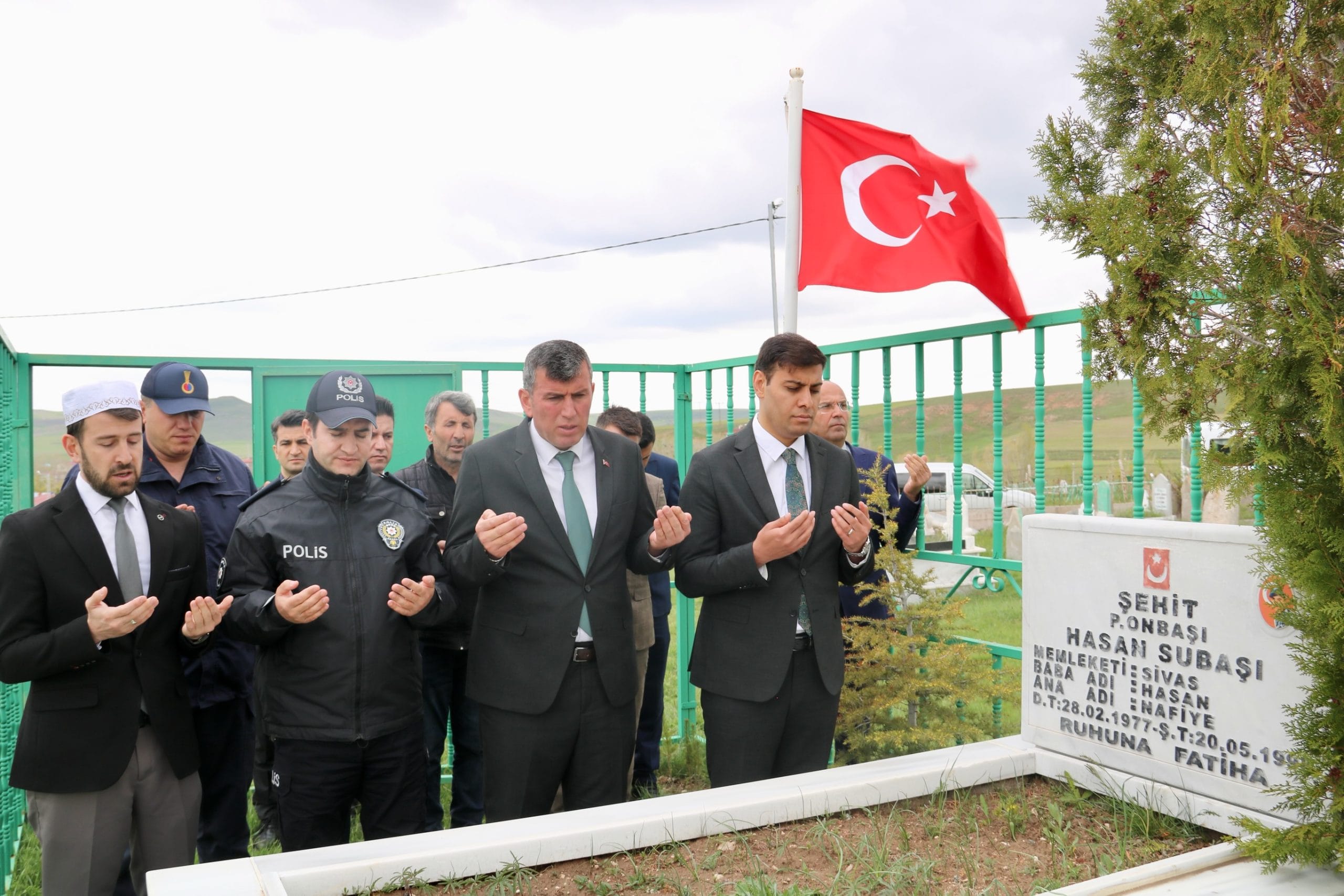 Altınyurt’ta Aziz Şehidimiz Hasan Subaşı Kabri Başında Anıldı